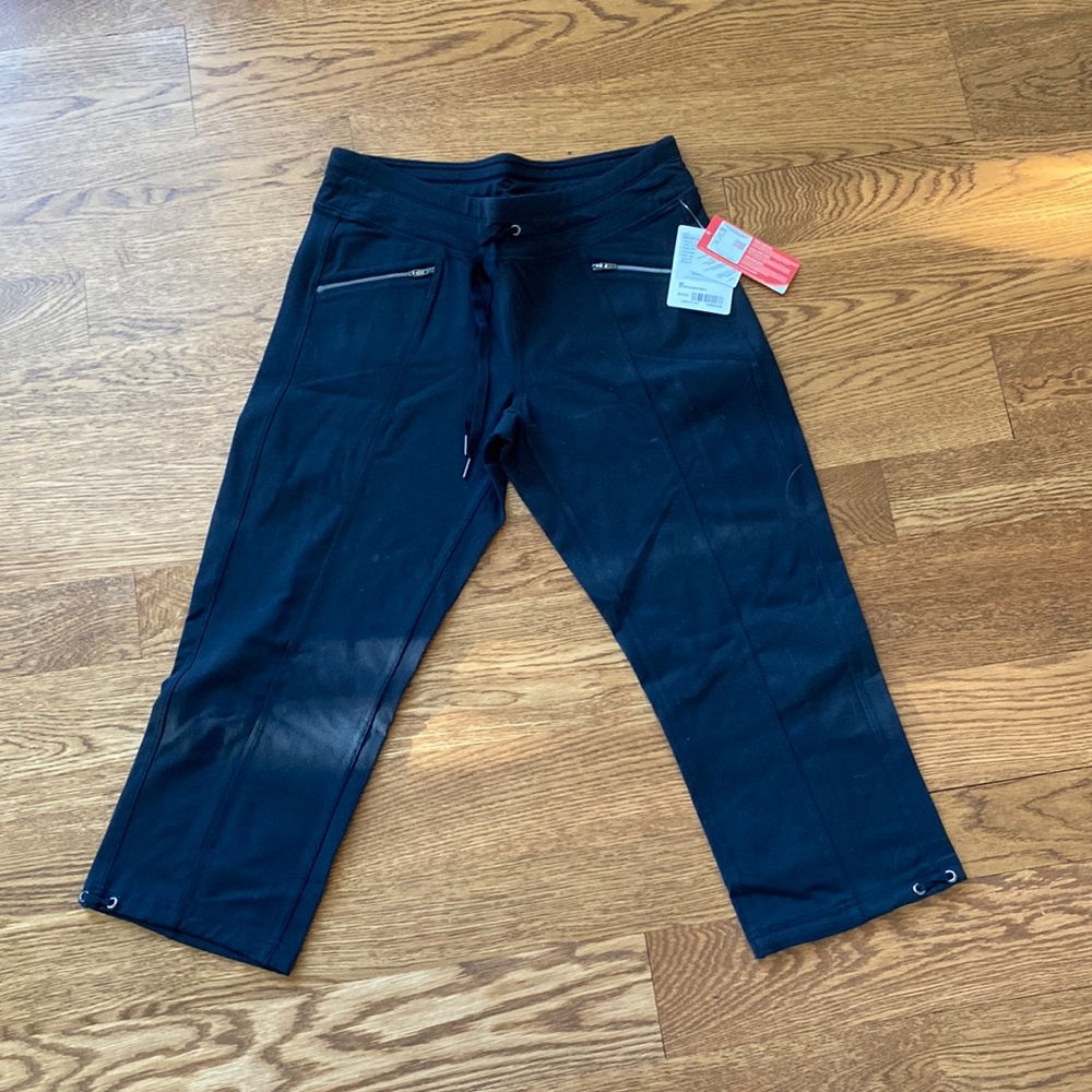 Athleta Metro Slouch Capri